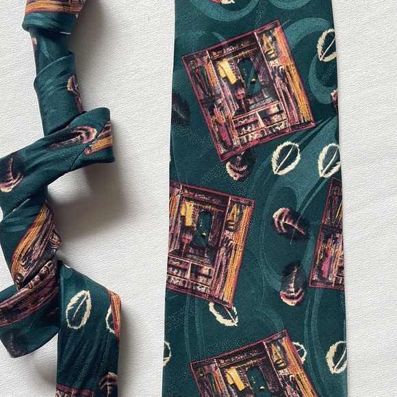 Eaton’s “Very” 1980’s wardrobe pattern silk tie made in Canada - Picture 3 of 8